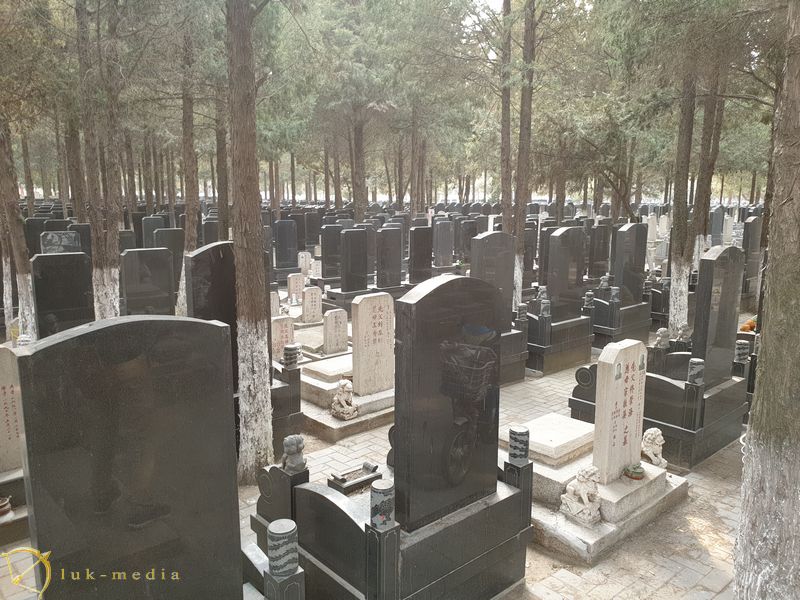 Кладбище в Пекине