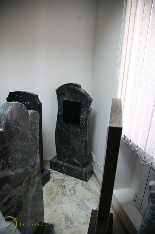 Фабрика камя и городская ритуальная служба из Чебоксар