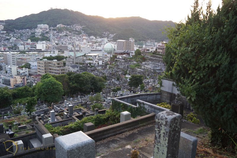 японское кладбище