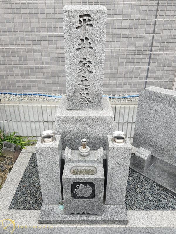 Кладбище в Осаке