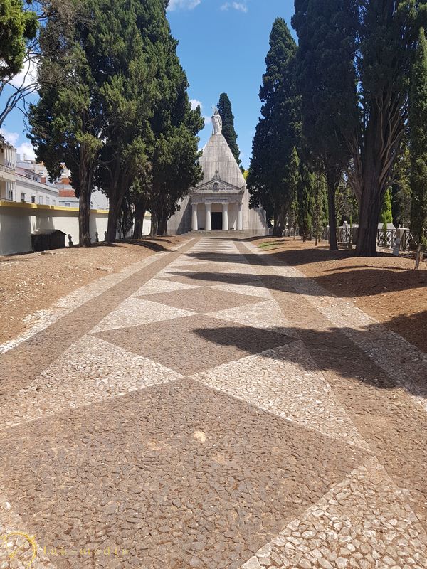 Кладбище Празереш в Лиссабоне, часть вторая