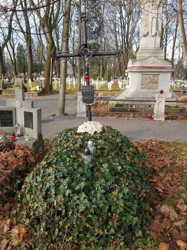 Раковицкое кладбище