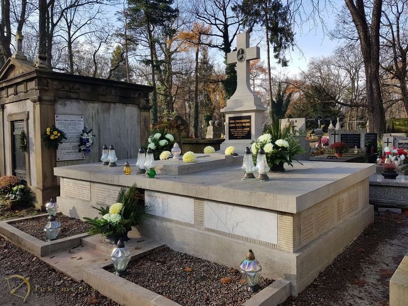 Раковицкое кладбище