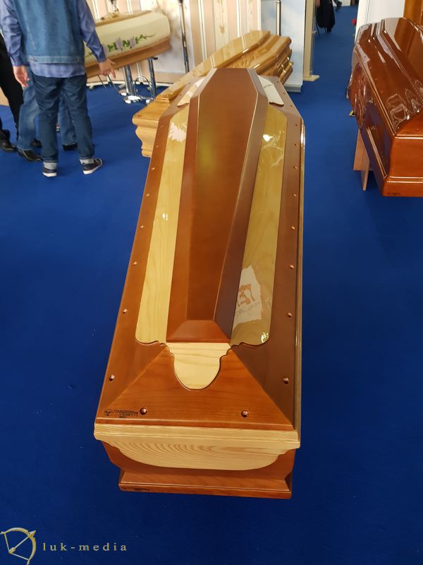 Гробы на выставке Tenerexpo 2019