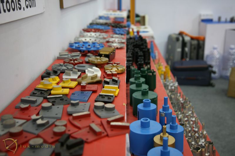 Инструмент т оборудование для камнеобработки на выставке в Сямыне часть вторая